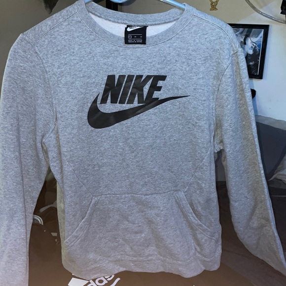 Nike XS Sweatshirt - Picture 1 of 2